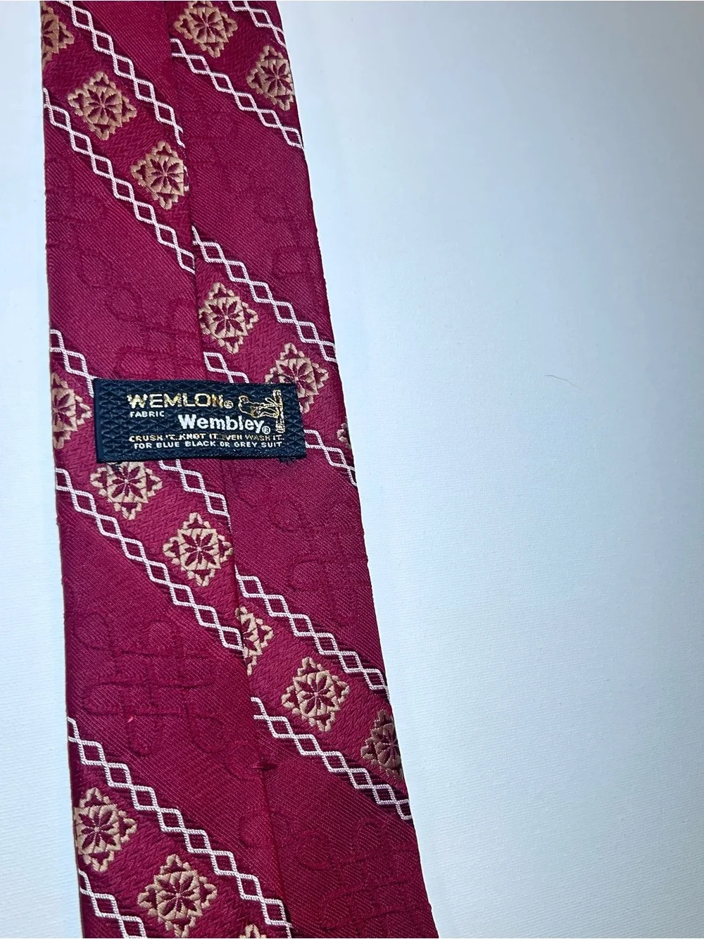 Vintage Wembley Wemlon Burgundy Gold Geometric Wide Necktie